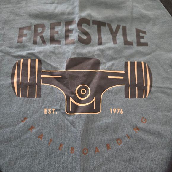 Polarn O. Pyret Long Sleeve Tee-Shirt Graphic Freestyle Skateboarding 8-10 Years - Picture 2 of 5